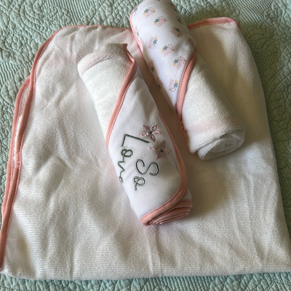 NEW 3-piece NB blanket set for girls
